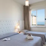 La Perla 3*