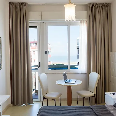 La Perla Hotel