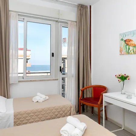 Szálloda La Perla Rimini